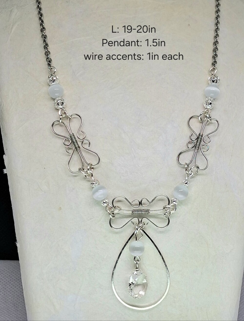 Handcrafted Silver-Tone Wire Art Pendant Necklace with Cats Eye Beads